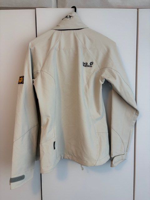Jack Wolfskin Giacche: Jack Wolfskin Outdoorjacke – Usato da Rotkreuz venduto da Nad_bh28 1