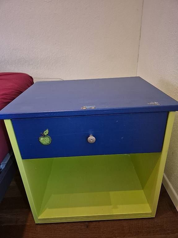 Nachttische: Nacht Tisch Kinder – Gebraucht aus Gontenschwil von bussle2