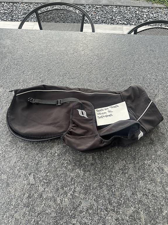 Bekleidung: Back on Track Softshell Hundemantel  – Gebraucht aus Wahlen b. Laufen von Spiri_Nemo
