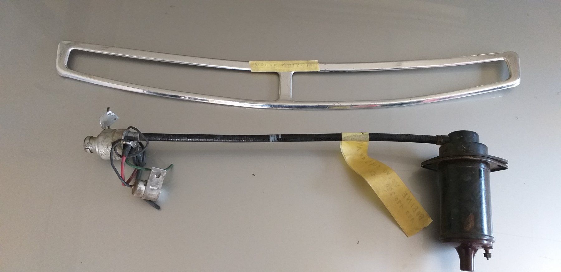 Volvo Tutti pezzi di ricambio auto: VOLVO AMAZON OLDTIMER DIVERSES PIECES   /   DIV. TEILE – Usato da cortébert venduto da rlv 1