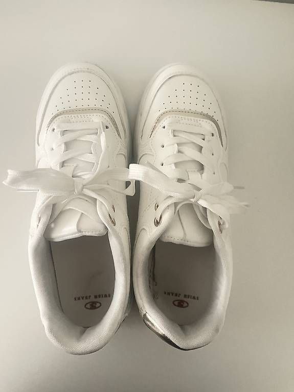 Scarpe da donna: Sneaker weiss/gold Gr. 39 Turnschuh – Usato da Reinach BL venduto da present4you 4
