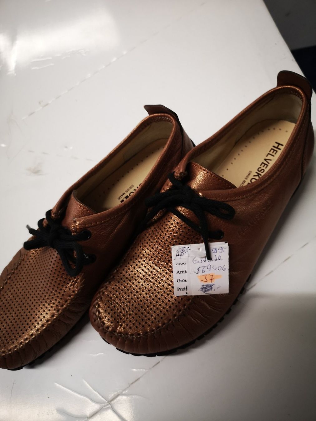 Helvesko Damenschuhe: Helvesko – Neu und originalverpackt aus Möhlin von Highwaytom 2