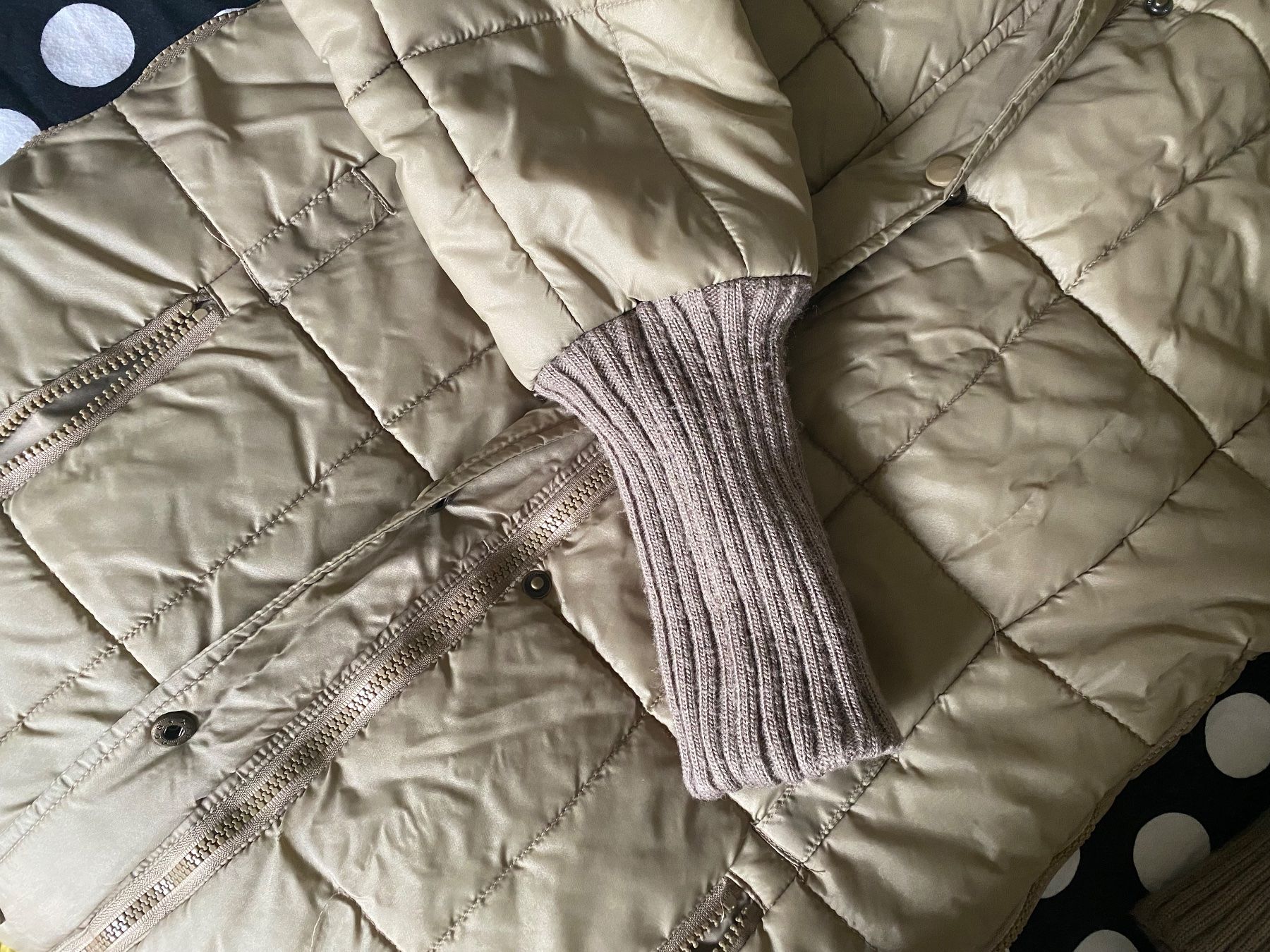 Giacche: Veste doudoune VERSION SUD beige – Usato da Zürich venduto da tbrqi 2