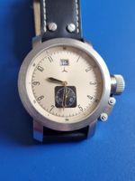 Mercedes Benz Uhr
