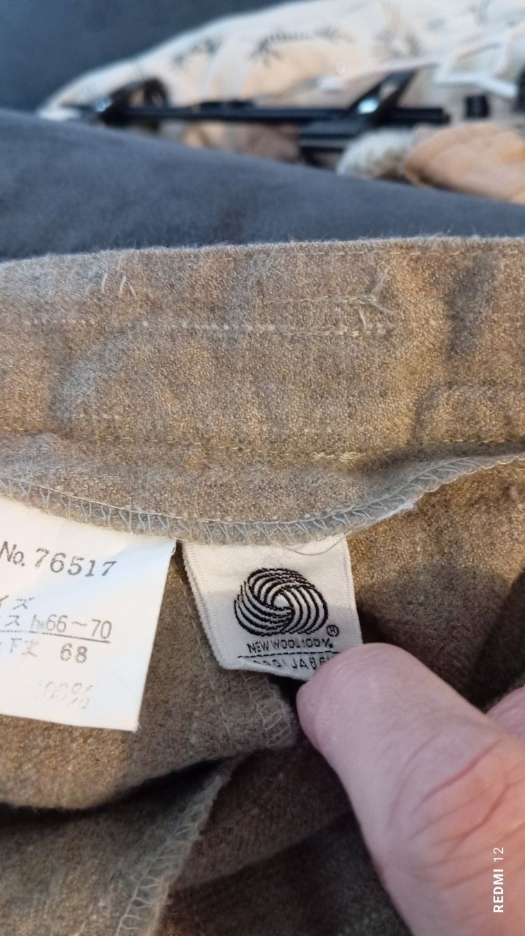 Pantaloni: Vintage Wolle Hose – Usato da Brione Verzasca venduto da pulci22 2