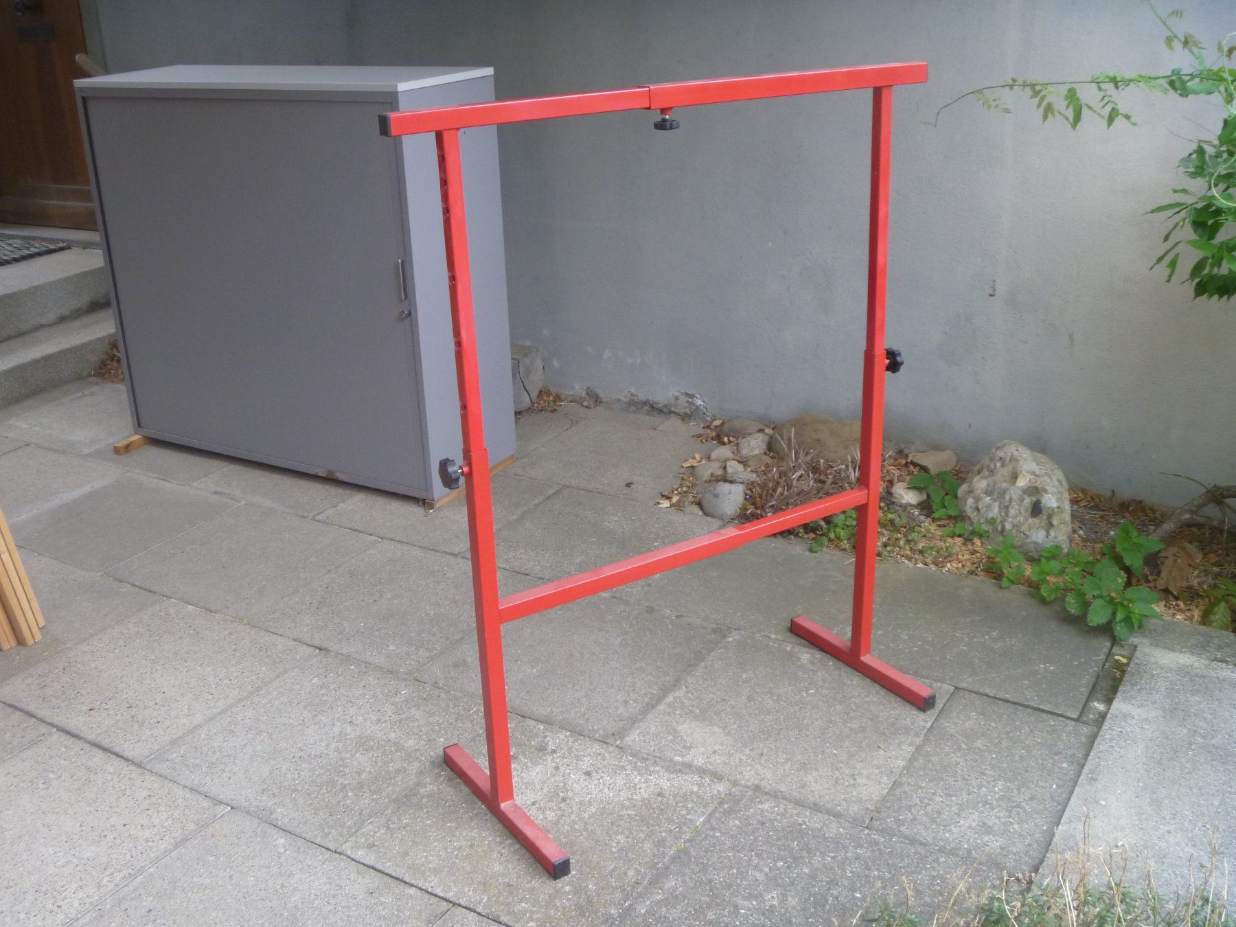 Altro in Decorazioni & Accessori: Stahlböckli 2 dimensional verstellbar – Usato da Rüti ZH venduto da baumchen 1