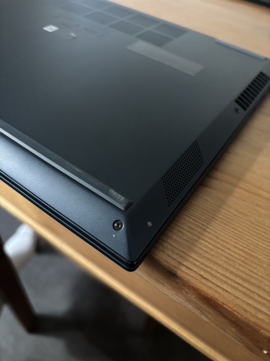 Asus Notebook: Asus Zenbook S 13 Flip OLED – Nuovo (secondo la descrizione) da Bern venduto da lek_flt9 7