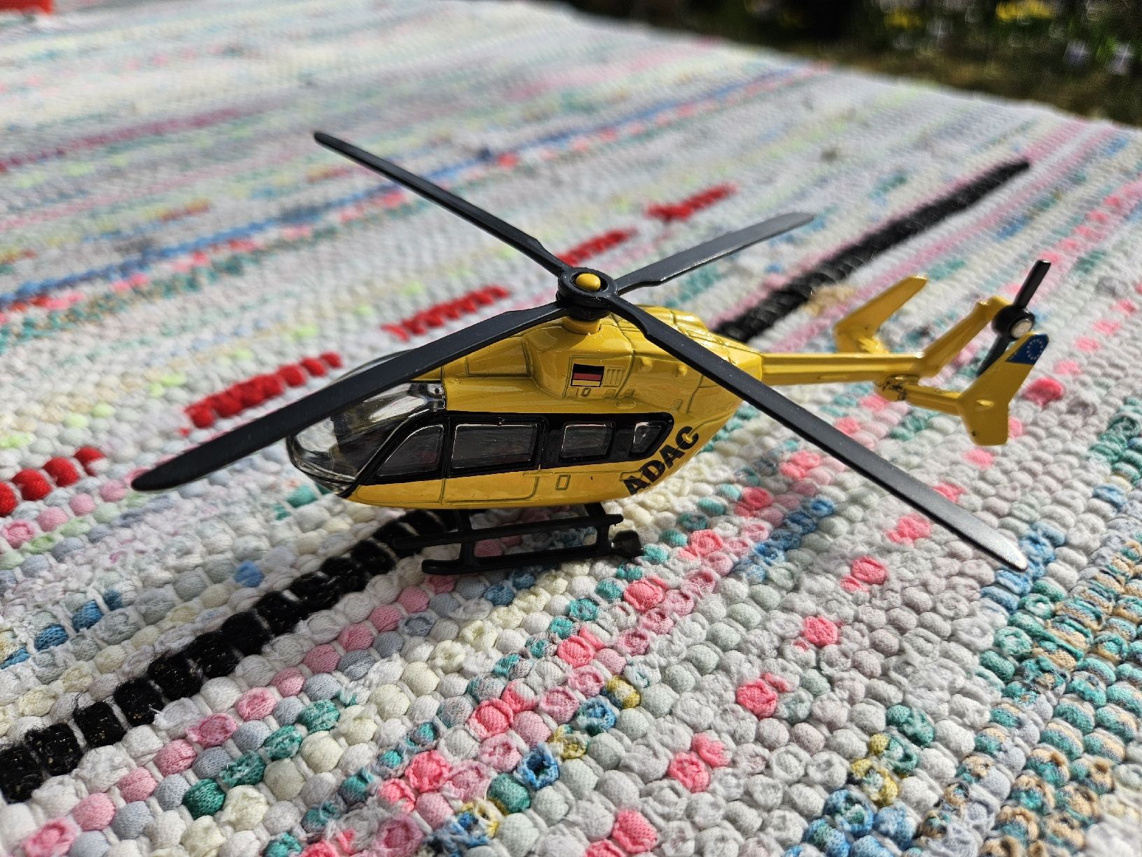 Kit di modellismo & Modellini statici: ADAC Helikopter, gelb, bespielt – Usato da Wettingen venduto da Sk8ertomda