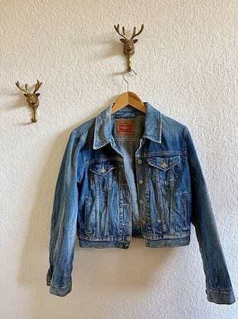 Kurze Jeansjacke von Levi Strauss, Gr. 38