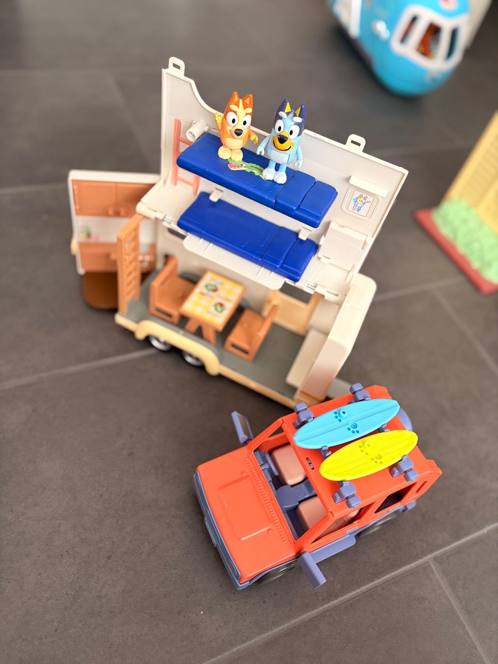 Spielzeuge: Riesiges Bluey Set – Gebraucht aus Löhningen von ascotdirect 5