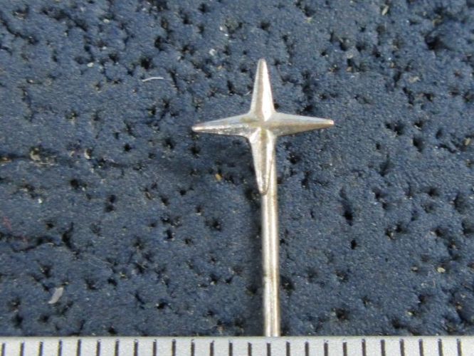 Schweizer Armee Placchette & Badge: STERN ANSTECKNADEL SILBRIG MILITÄR? ODER? VINTAGE – Usato da Ettingen venduto da Hausi4711