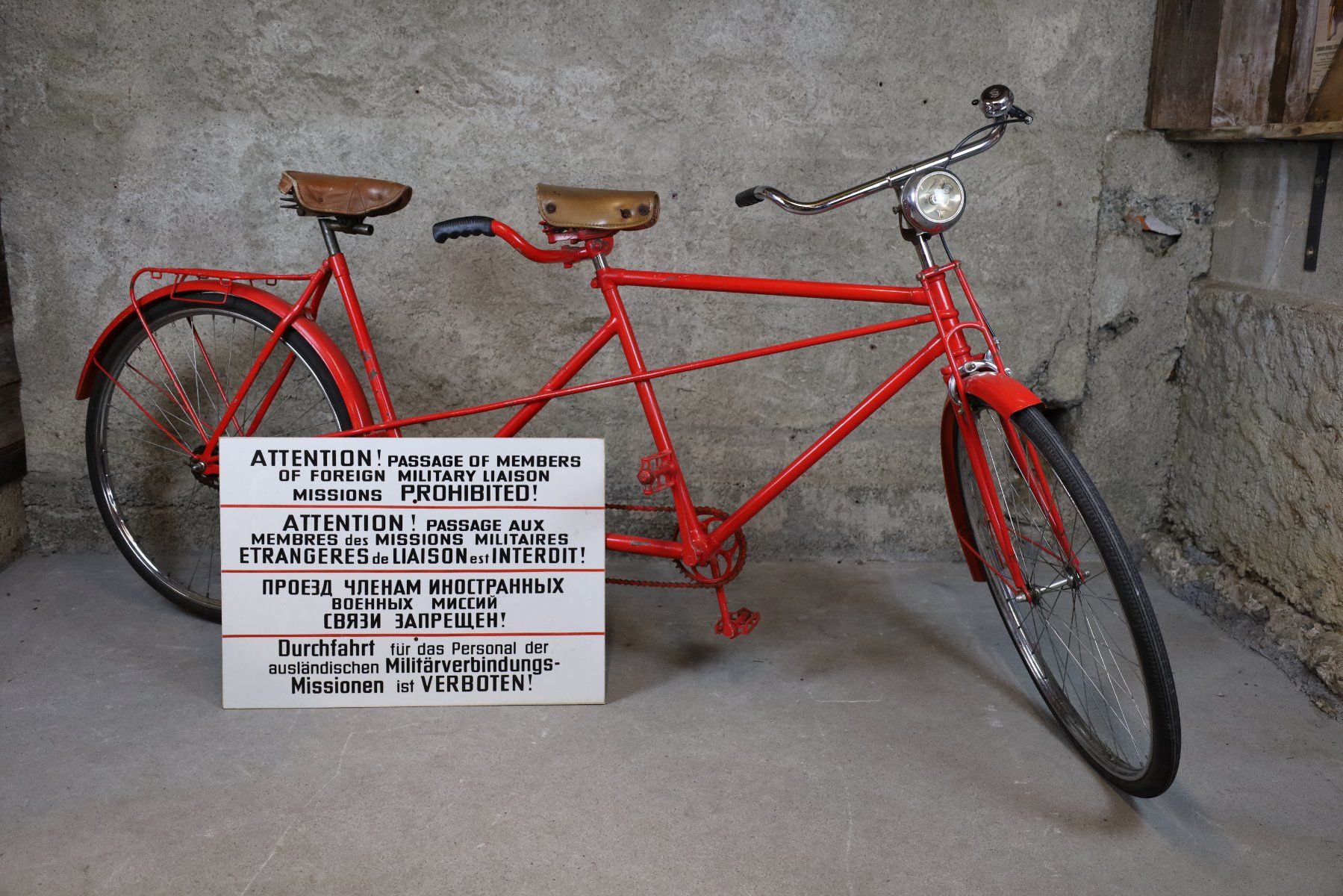 Ecriteaux: DDR Schild, Strassenschild "Durchfahrt verboten" – D'occasion à Birrwil par brandschatz_birrwil 1