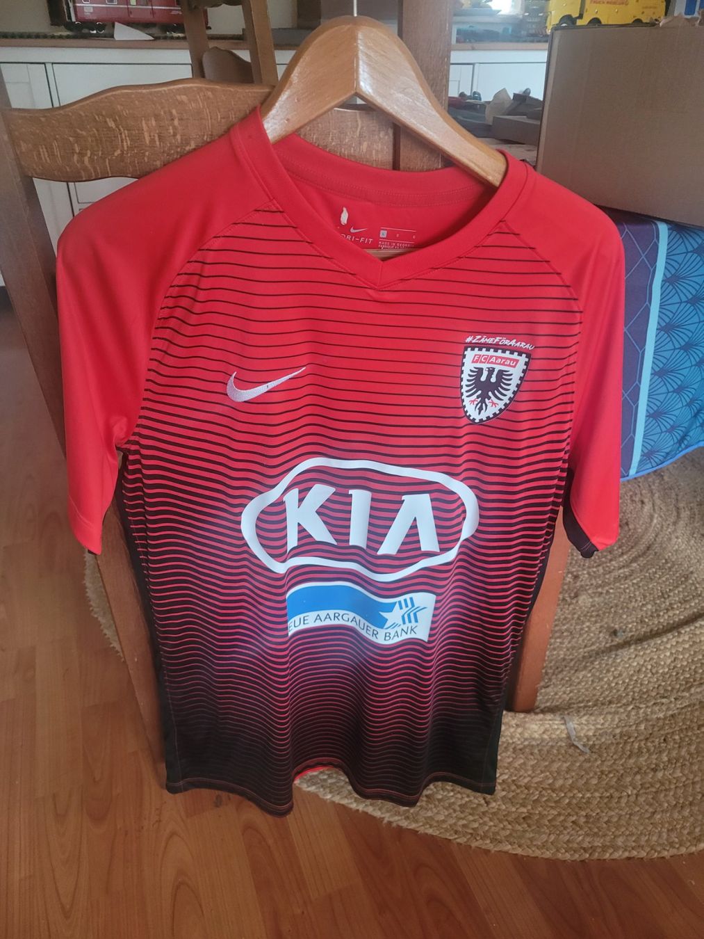 Canottiere & Pantaloni: Fc Aarau Trikot – Usato da Niederrohrdorf venduto da booti01 1