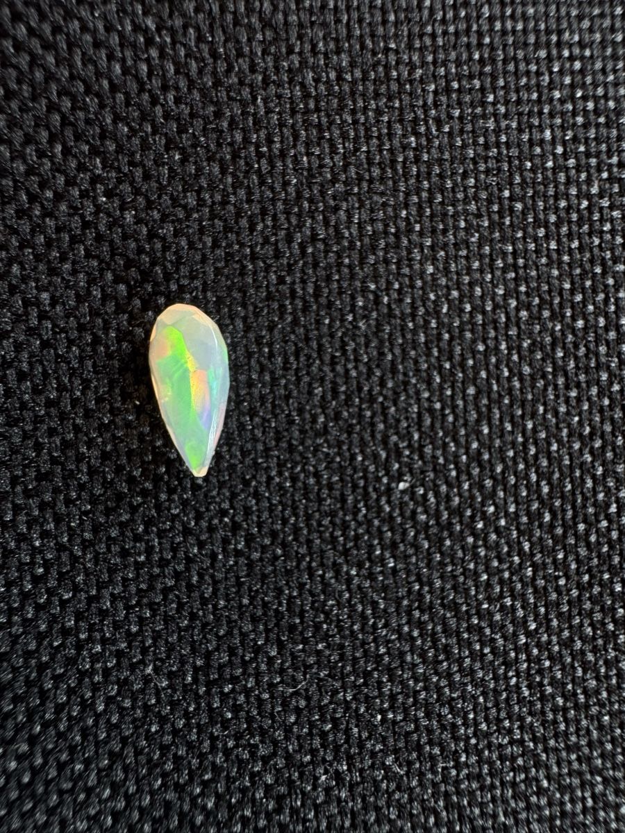 Edelsteine: Äthiopischer Opal 0.7ct – Neu und originalverpackt aus Wängi von Horus90 2