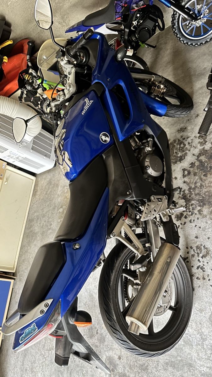 Honda Strasse: Honda CBR125R – Gebraucht aus Basel von leo_6vrx 3