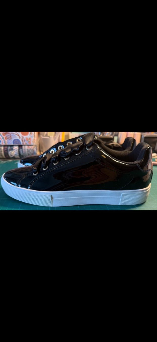 Scarpe da donna: Lack Turnschuh – Nuovo e nell'imballaggio originale da Riniken venduto da Chippie222000 1