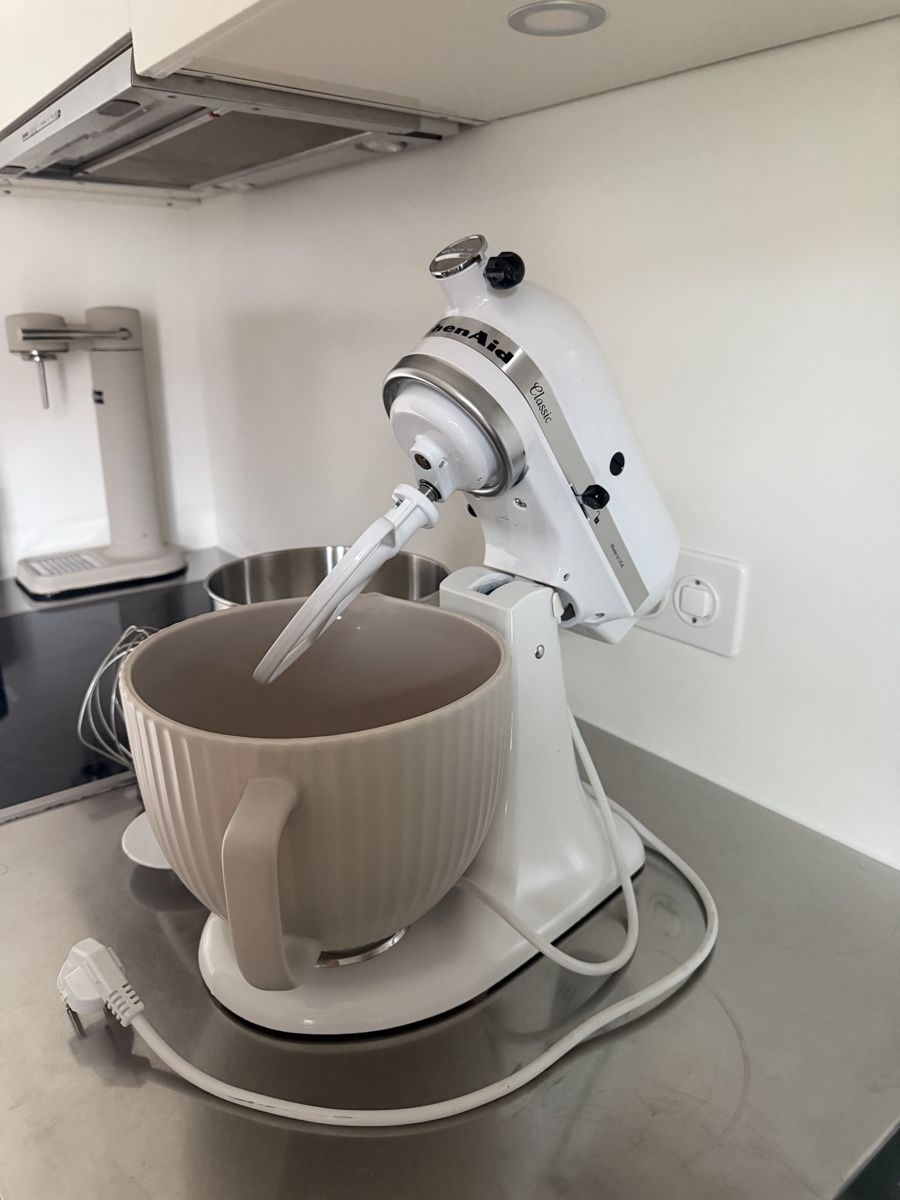 Kitchenaid Elettrodomestici da cucina: KitchenAid Küchenmaschine weiss mit Zubehör – Nuovo (secondo la descrizione) da Zürich venduto da san_7lmz 2