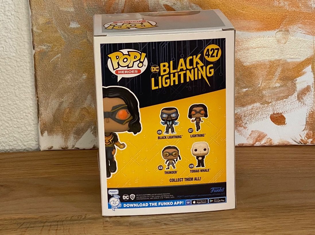 Funko Statuette: Funko Pop - Lightning #427 - Black Lightning – Nuovo e nell'imballaggio originale da Oensingen venduto da CSCollectors 2