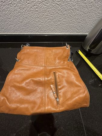 Braune Handtasche aus Leder