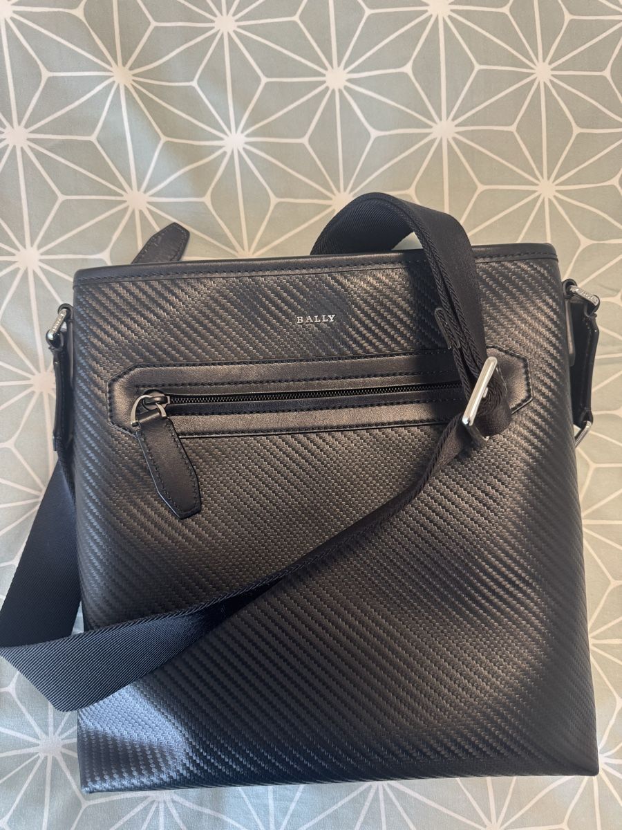 Bally Borse: Bally — Cross Bag – Usato da Kloten venduto da moe_w6hw 3