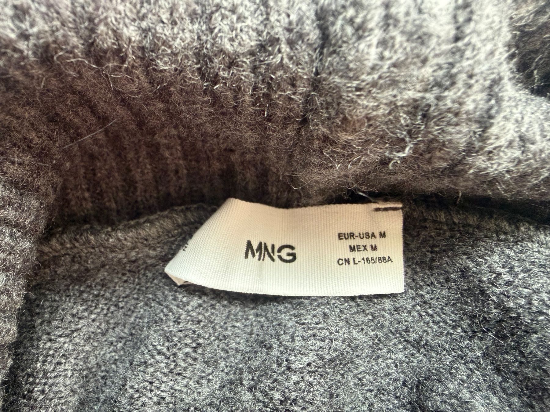 Mango Pulls & Sweat-shirts: Mango - Winter Pullower (warm) Gr. M – D'occasion à Cugnasco par tizianaq 3