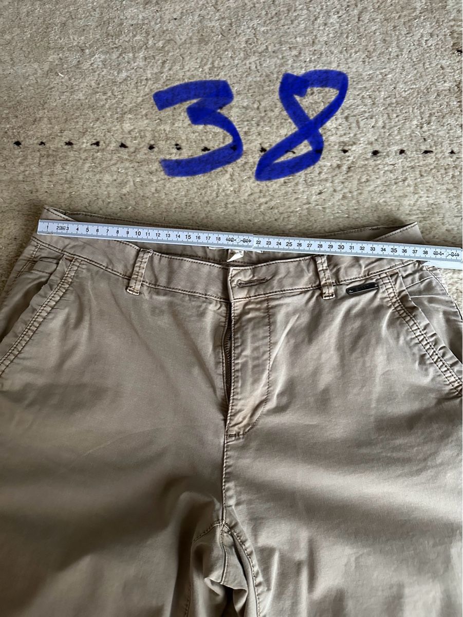 Esprit Pantaloni: Esprit Chinohose, beige, Gr. 38 – Usato da Zürich venduto da Schoekin 3