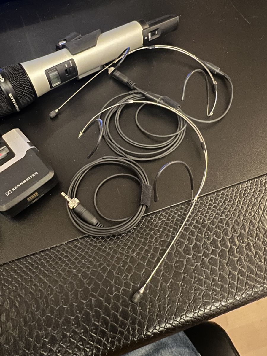 Sennheiser Microfoni: Sennheiser SL Rack System 3er set – Usato da Emmenbrücke venduto da denola 4