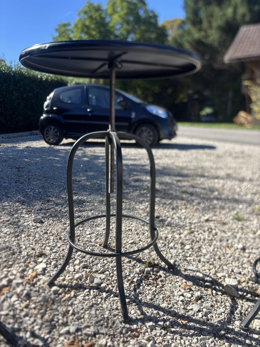 Set di tavolo e panche: Table et tabouret style industriel – Usato da Nuvilly venduto da Contessa69 1