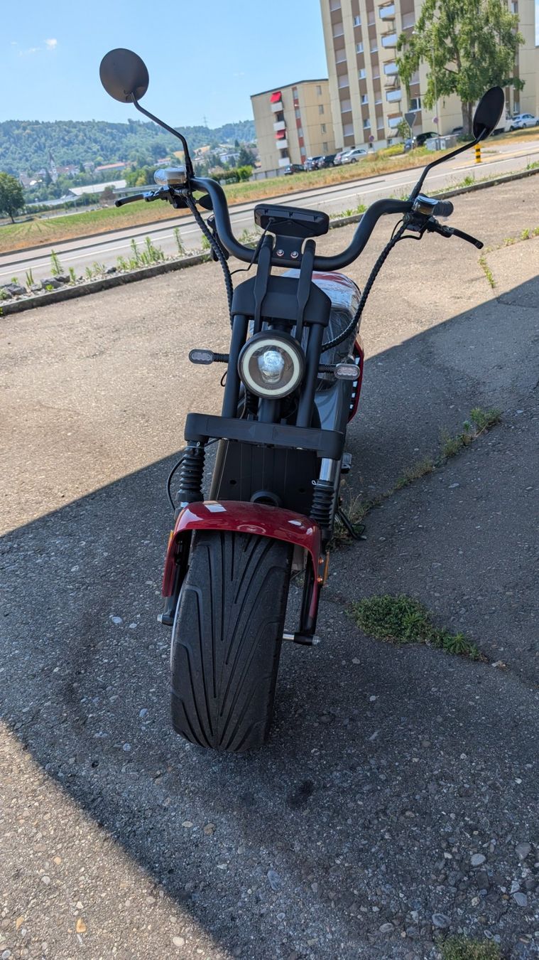 Scooter: E-Scooter / E-Roller – Usato da Zug venduto da WerWills 1