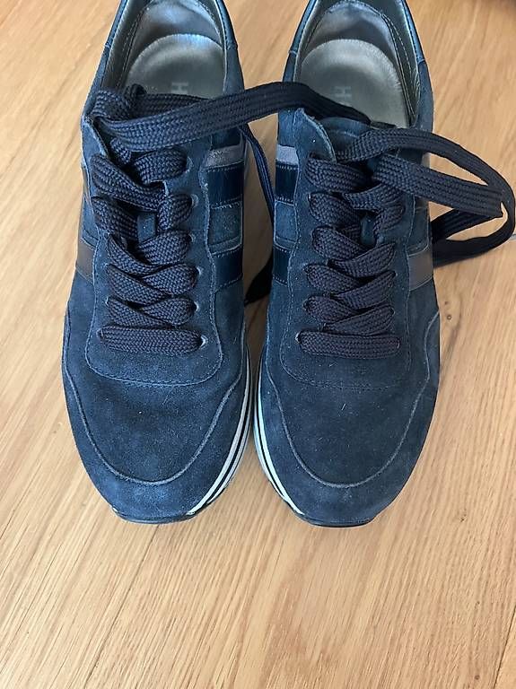 Hogan Scarpe da donna: Hogan Sneakers - Wildleder – Usato da Zürich venduto da Iliana22 2