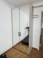 Kleiderschrank mit Spiegeltüren