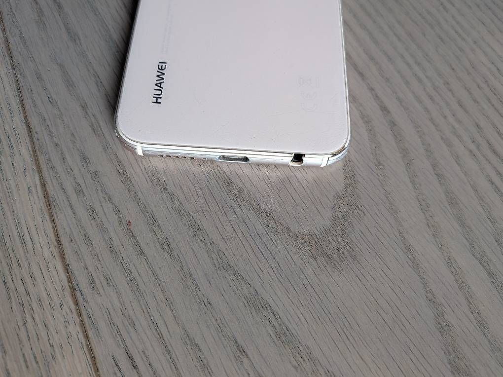 Huawei Telefoni cellulari / Smartphones: Huawei P20 Lite  Sakura Pink – Usato da Zürich venduto da jul_ydp5 3