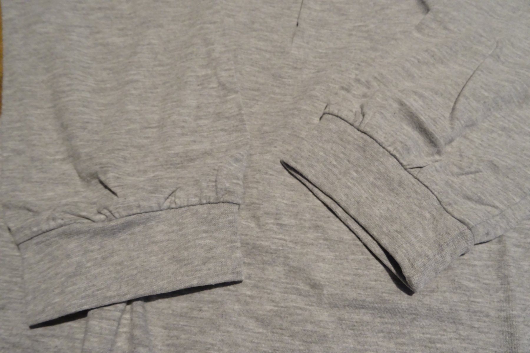 Maglioni & Felpe: Long-Sweatshirt Gr. 152/158 – Usato da Urtenen-Schönbühl venduto da Chaeppeler 1