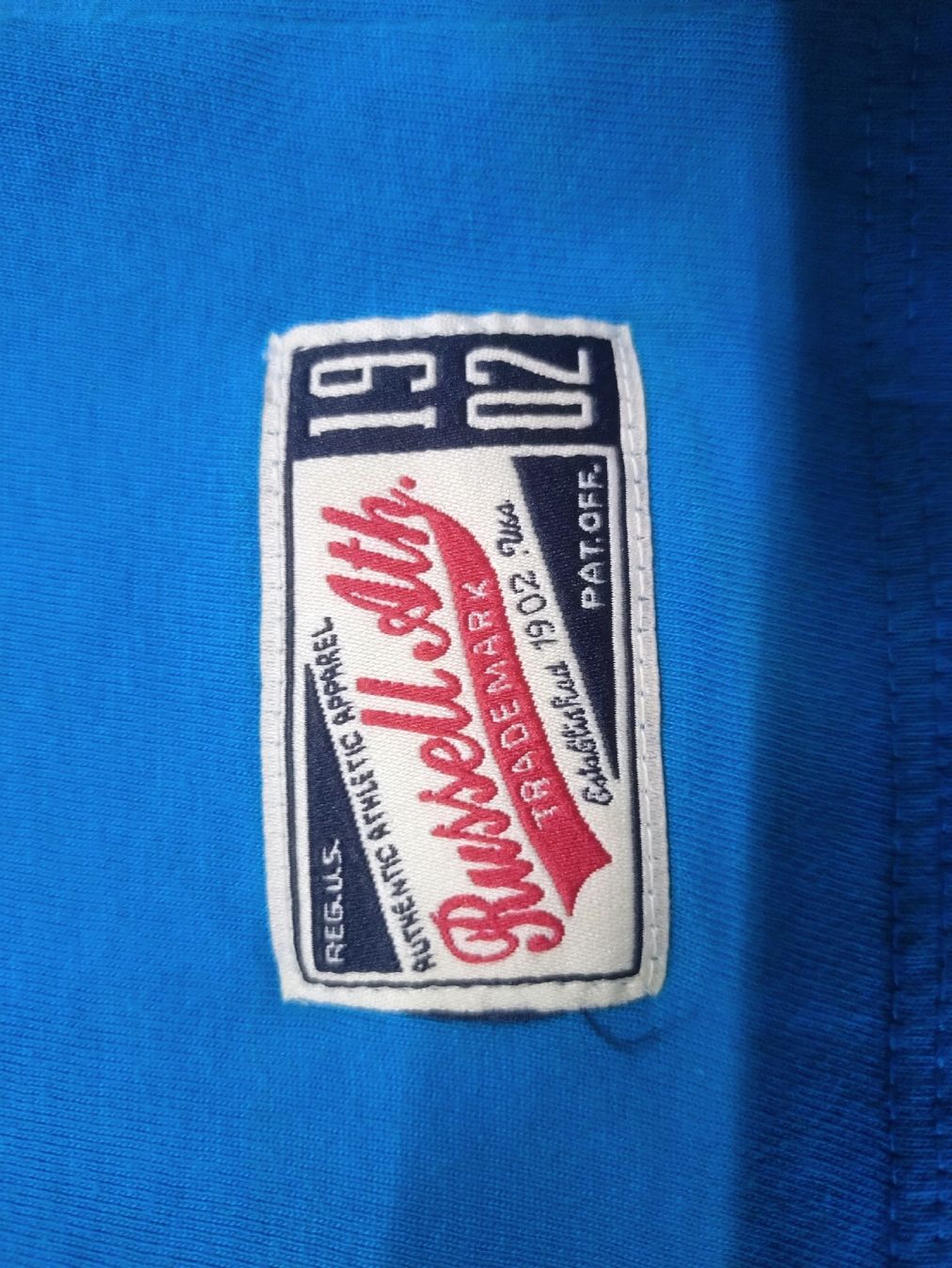 T-Shirts: T-shirt Russel athletic Bleu L – Gebraucht aus Farvagny-le-Grand von LaCaverne 2