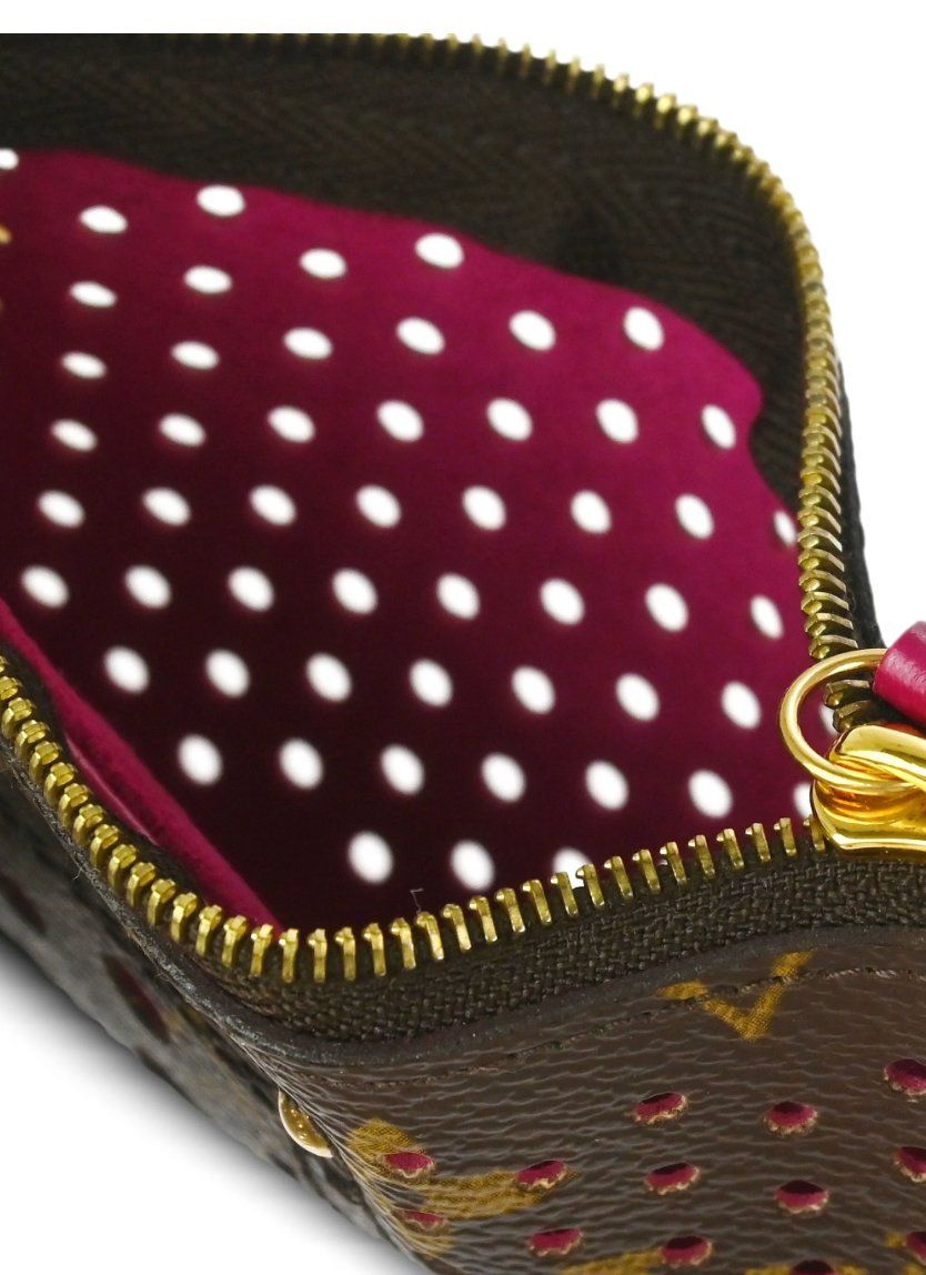 Louis Vuitton Taschen für Damen: Louis Vuitton Schlüsseletui Perforated – Gebraucht aus Steinhausen von Luxury_Limited 3