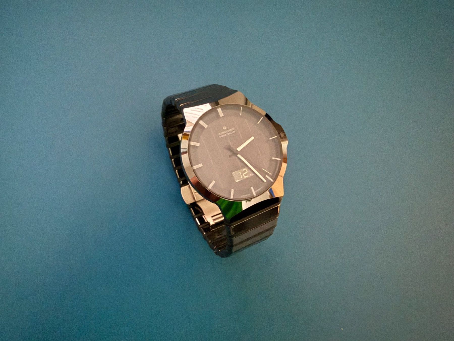Junghans Uhren: Junghans Mega Solar mit Revision Top Zustand – Gebraucht aus Unterseen von valcon 9