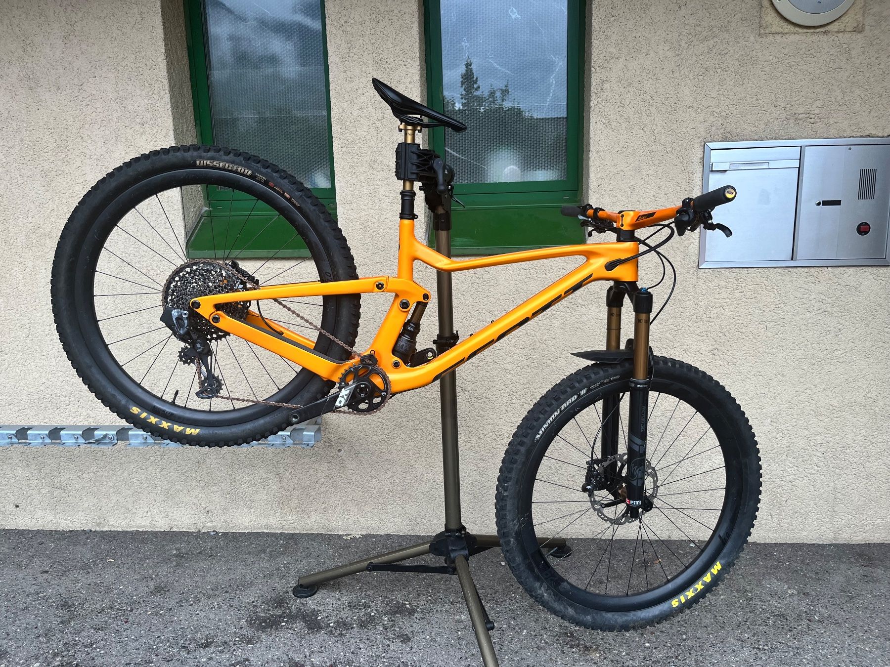 Scott Biciclette: Scott Genius 900 Ultimate AXS – Usato da Felsberg venduto da Lfrog 1