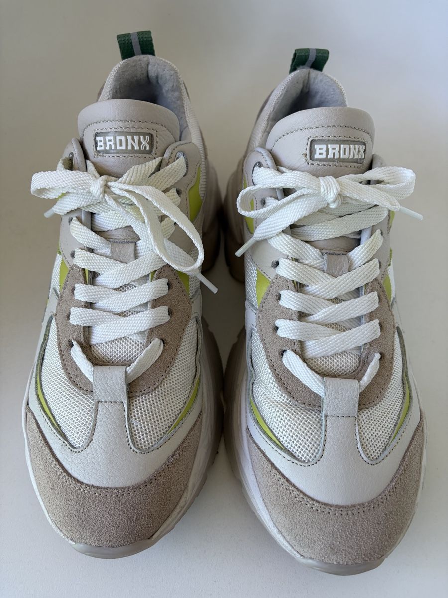 Chaussures femmes: Sneakers Bronx Damen Grösse 40 – D'occasion à Zürich par BUU_HUU