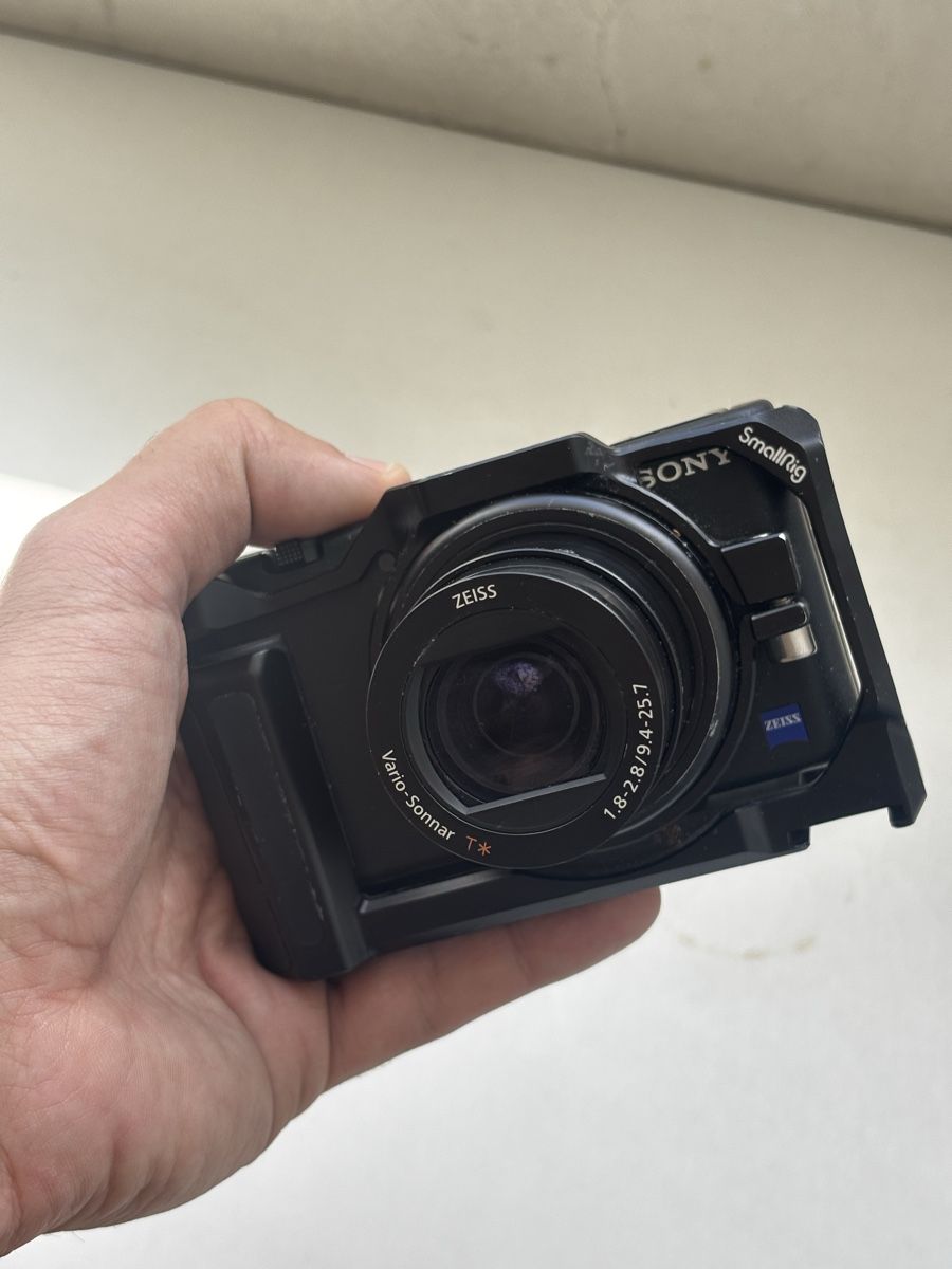 Sony Fotocamera: Kit Sony ZV-1 avec accessoires – Usato da Lausanne venduto da ali_eddine 1