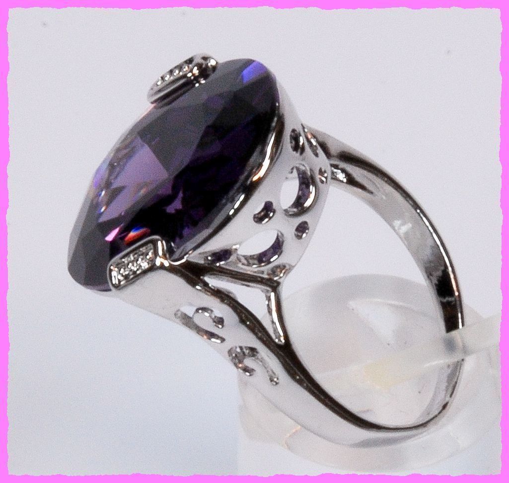 Anelli: Bezaubernder Ring mit grossem Zirkon – Nuovo e nell'imballaggio originale da Oberglatt ZH venduto da Diamond-Girl 1