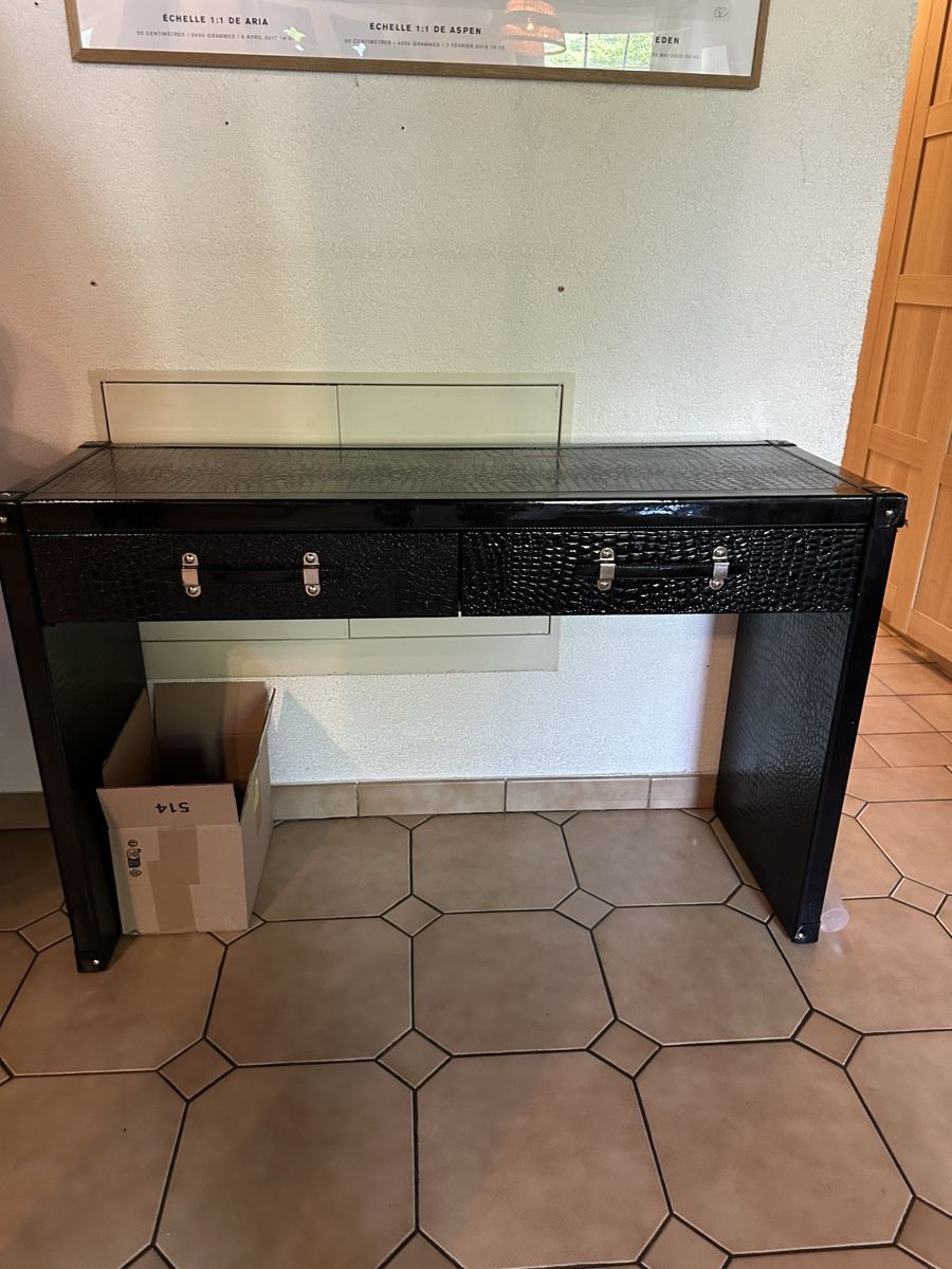 Cassettiere: Furniture set + bar – Usato da Athenaz (Avusy) venduto da fri_2f6q 1