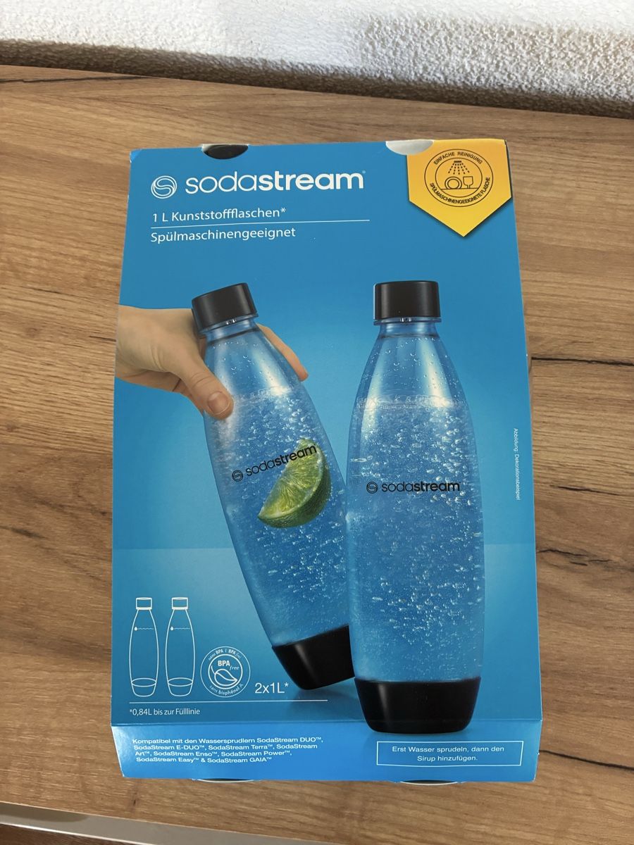 Sodastream Sonstiges für Haushalt & Wohnen: 2 x Sodastream Flasche 1 Liter NEU – Neu und originalverpackt aus Wolfwil von NewGirl 3