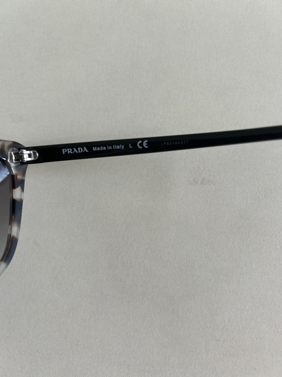 Prada Lunettes & Verres: Sonnenbrille Prada – D'occasion à Zürich par aglier 3