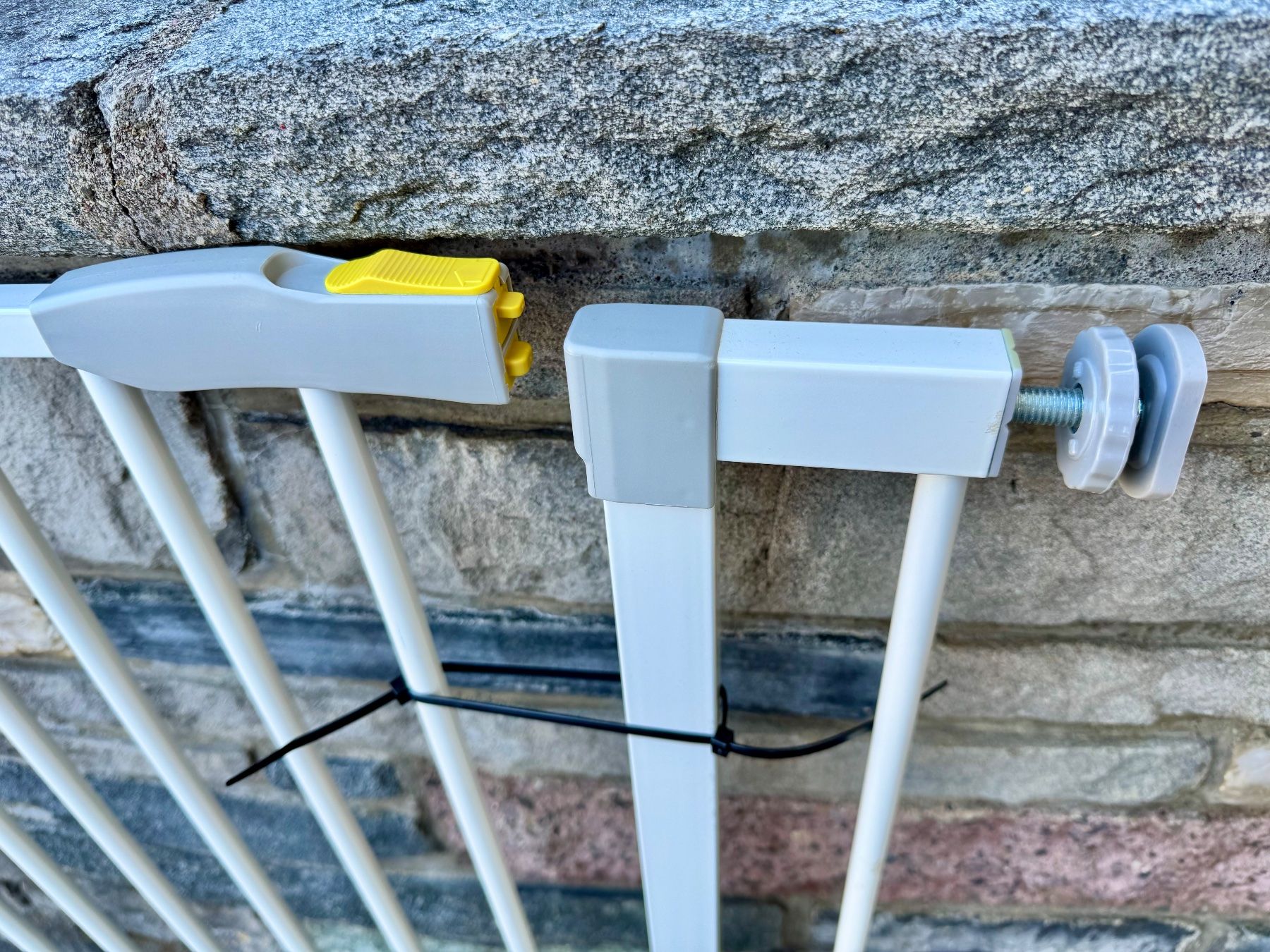 Tutto per la sicurezza: hauck Türschutzgitter Clear Step White – Usato da Gommiswald venduto da Aloha.Spirit 5