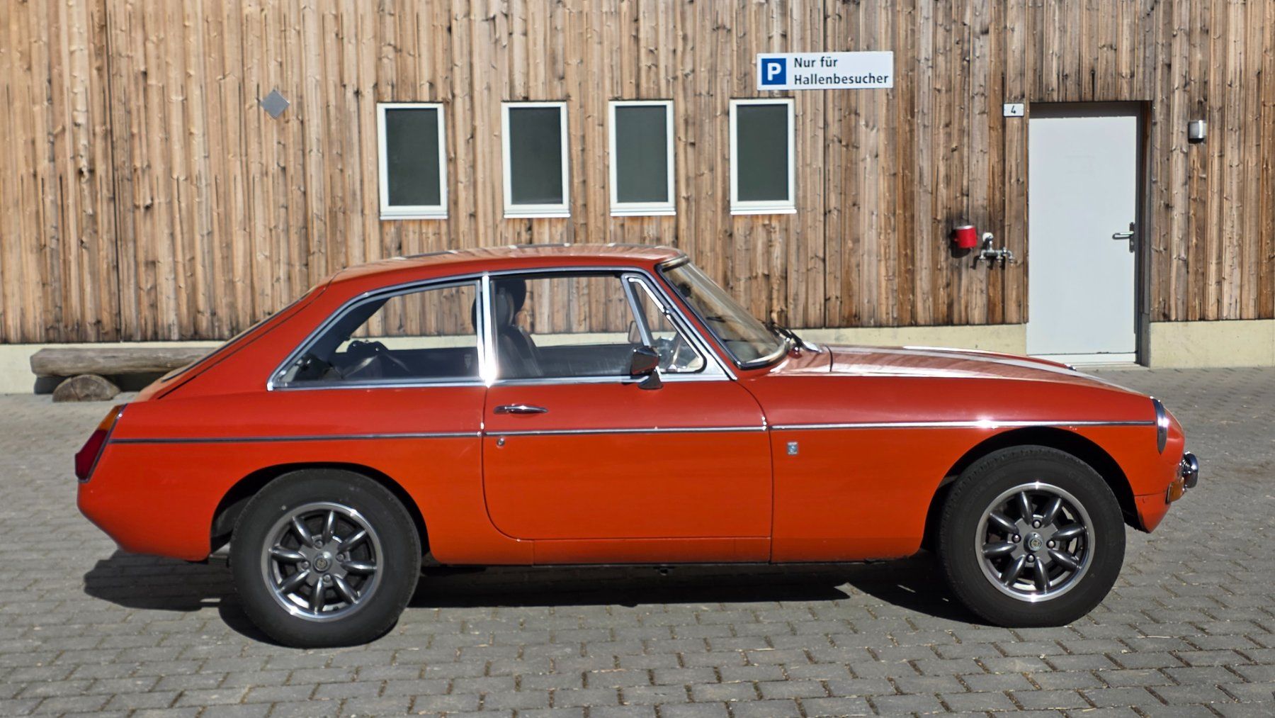 MG Automobili: MG B GT – Usato da Reinach AG venduto da Goldtimer 5