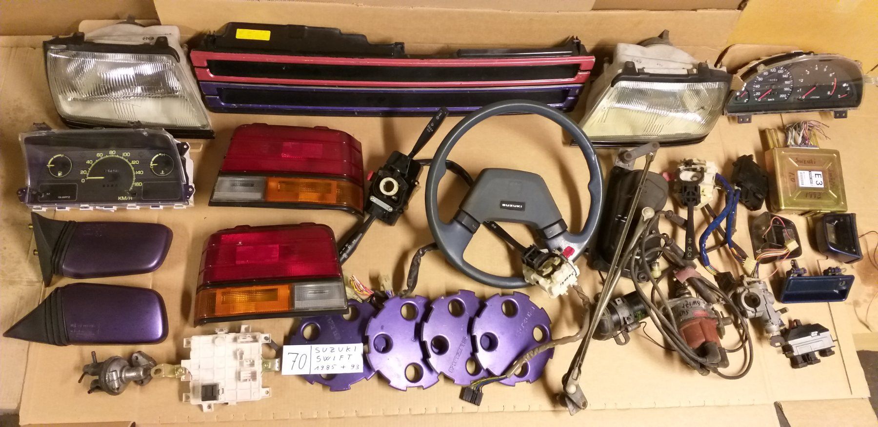 Suzuki Tutti pezzi di ricambio auto: SUZUKI SWIFT   OLDTIMER  DIVERSES PIECES  /  DIV. TEILE – Usato da cortébert venduto da rlv