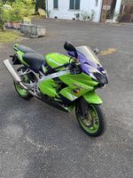 Kawasaki ninja ZX-9r