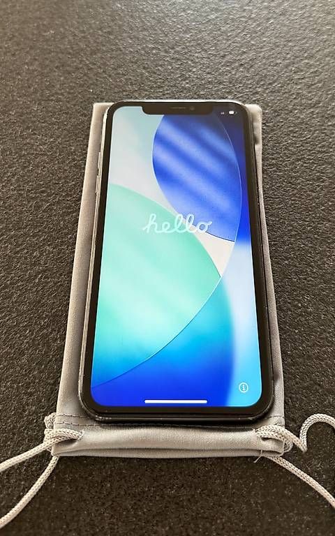 Handys / Smartphones: iPhone 11, 128GB, Schwarz – Gebraucht aus Bolligen von supnic