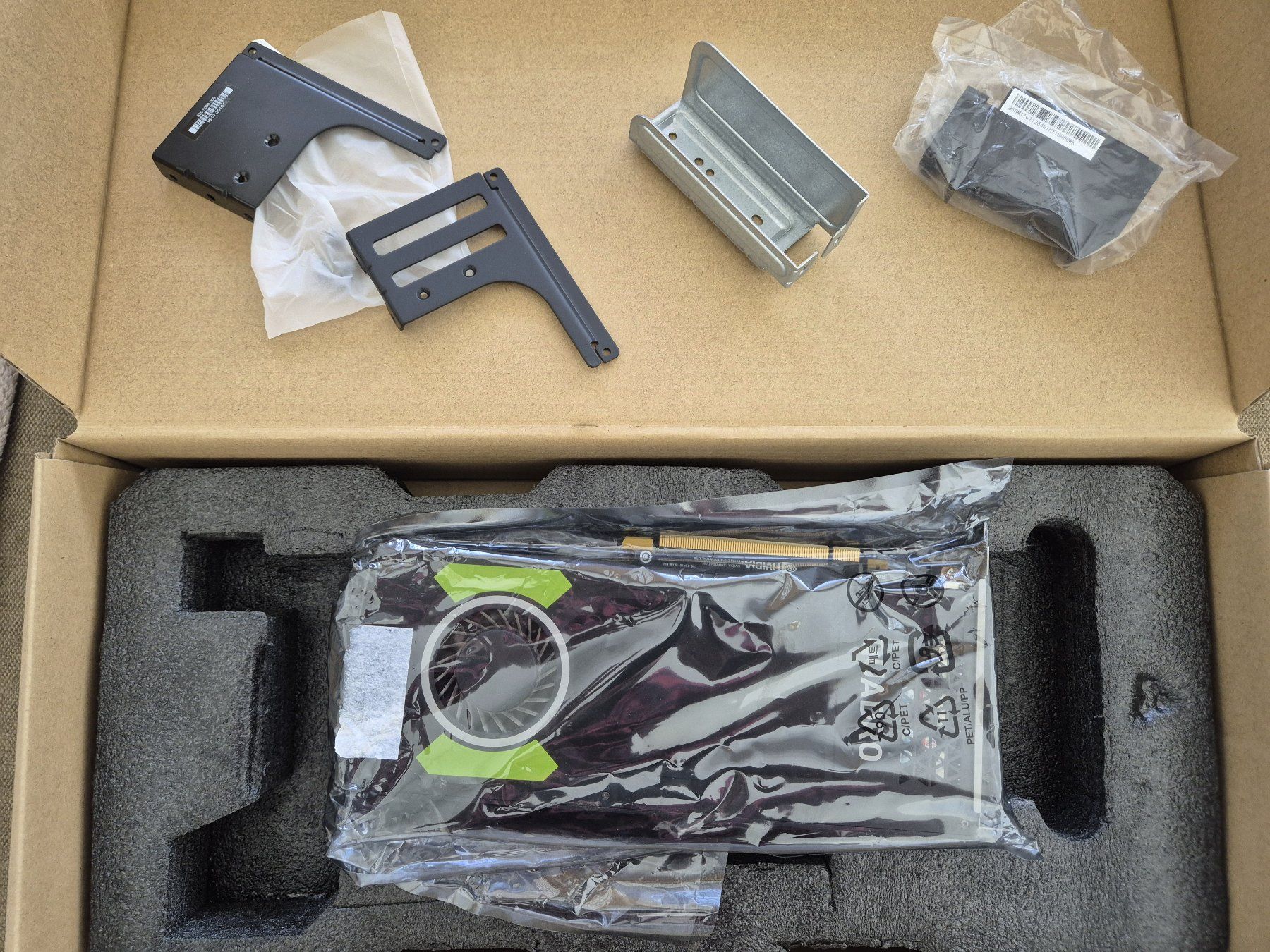 Nvidia Schede grafiche: NVIDIA Quadro P4000 Grafikkarte – Usato da Diepoldsau venduto da stf_q76m 1