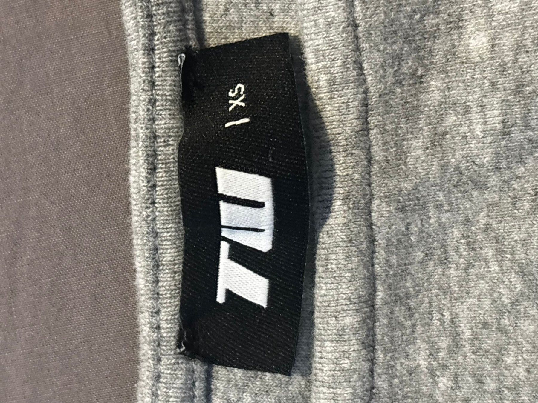 Tally Weijl Top: Graues Langarmshirt , Grösse XS – Usato da Zürich venduto da melibeli18 1